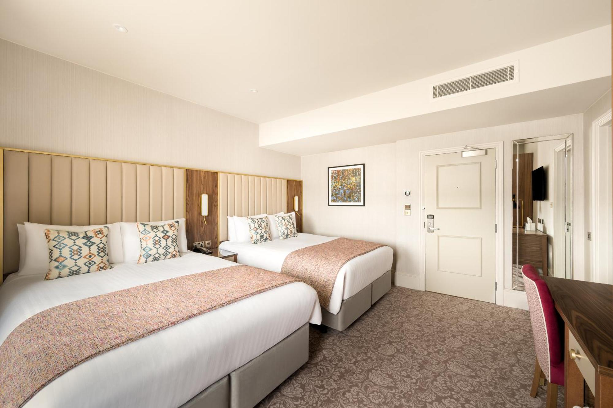 Voco The Clifton Folkestone By Ihg Hotel Exterior photo