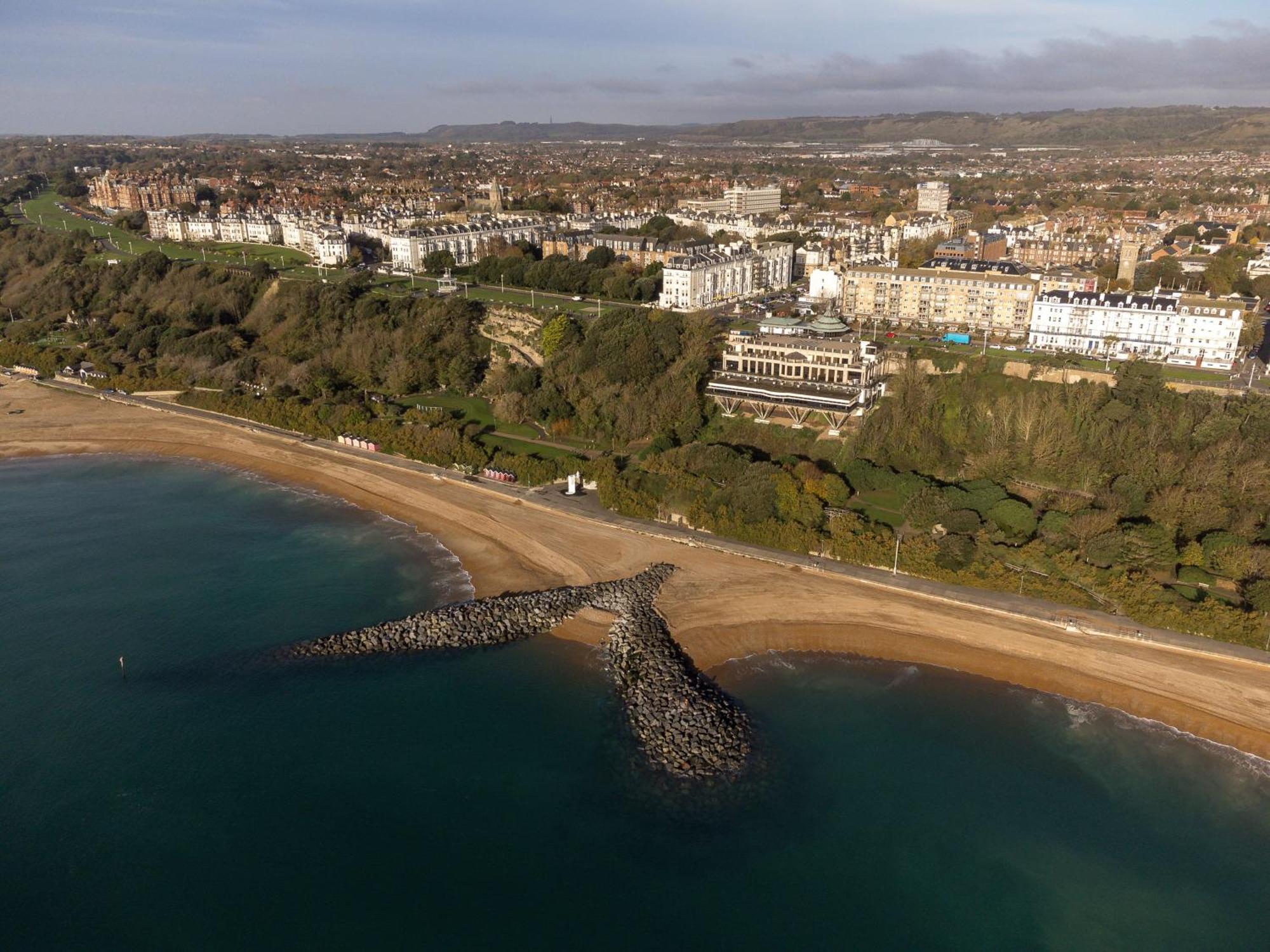 Voco The Clifton Folkestone By Ihg Hotel Exterior photo